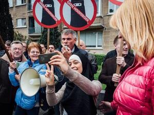 Zakia Belkhiri at a protest by far-right Vlaams Belang members in Antwerp, Belgium (Twitter-Jurgen Augusteyns)