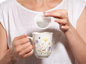 شاي الزنجبيل يساعد على إنزال الدورة الشهرية في غضون أيام
