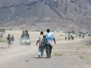 حكومة عبد ربه تعود إلى عدن لممارسة مهامها
