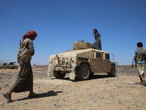 Members of the pro-Hadi Popular Resistance Committees in Yemen. (AFP/Abdullah Al-Qadry)
