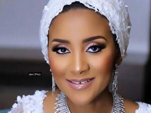 السمراء الثرية "فاطيمة" تتألق بفستان زفاف من إيلي صعب