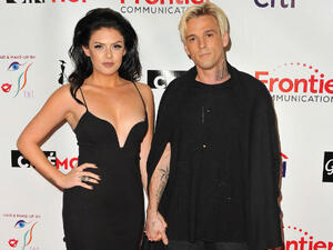 المغني آرون كارتر وصديقته السابقة ماديسون بارك