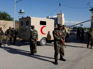 اختفاء 100 عسكري أفغاني إثر هجوم لطالبان