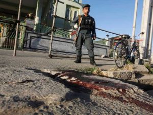 مقتل 3 أشخاص هاجموا مسجداً في كابول