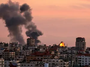 City smoke in Gaza after Israeli military strikes  (AFP/File Photo)	
