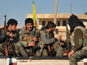 القوات الكردية تنتزع السيطرة على قرى من داعش