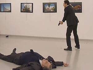  تهمة "المشاركة المتعمدة في قتل" الدبلوماسي الروسي  .