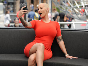 النجمة العالمية المثيرة للجدل امبر روز