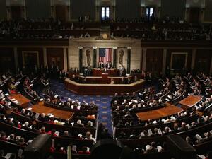 شهد تحقيق المجلس خلافات دامت شهورا بين الحزبين 