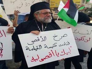 الشيخ صبري: سنستمر بالصلاة خارج المسجد الأقصى
