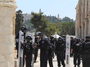 شرطة الاحتلال توصي بعودة زيارة نواب الكنيست للأقصى