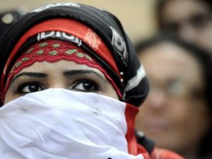 يعني الاتفاق عدم عقد جلسة المحاكمة التي كان محددا لها الاثنين المقبل 