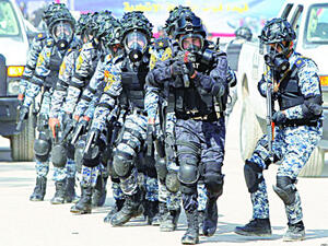 "لا حديث عن قوات برية الآن خارج نطاق الجيش العراقي، والبيشمركة الكردية، والمعارضة السورية