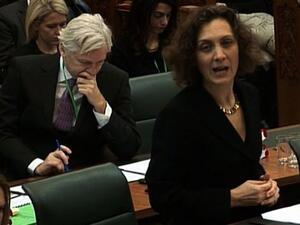 القضاء البريطاني يرفض مجددا إسقاط مذكرة الاعتقال بحق أسانج
