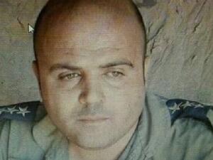 ناشطون نشروا صورة قالوا إنها تعود للطيار المأسور عزام عيد - تويتر
