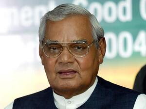  نقل إلى المستشفى قبل أكثر من شهرين لإلتهاب الكلى وآلام في الصدر