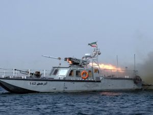 مناورات بحرية إيرانية ستجرى بالاشتراك مع سلطنة عمان- ا ف ب
