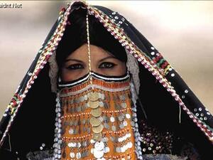 هل ترضى تتزوج بدويه