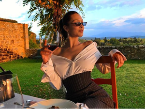 بيلا حديد (instagram.com/bellahadid)