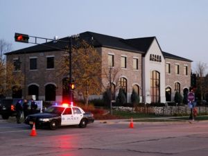 تحفظت الشرطة على المشتبه به - أ ف ب
