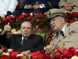 نفي خلاف الجيش مع بوتفليقة