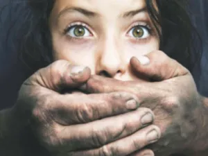 تستر كبار الرهبان المسؤولين في كنائس الولاية والفاتيكان، بشكل ممنهج، عن حالات التحرش الجنسي 