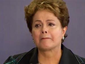 روسّيف خرجت من القصر الرئاسي لتتجول على دراجة هوائية حين كانوا يصوّتون على تنحيتها