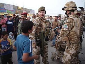 ارشيف/ جنود بريطانيون في البصرة