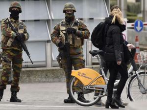 صحيفة "دي.إتش" البلجيكية: اعتقال المشتبه فيه في إعتداءات بروكسيل نجيم العشراوي