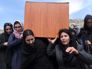 مقتل موظفة مدنية أميركية في هجوم