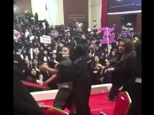 هوشه بويات في حفله تخرِج