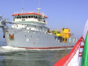 بوارج إيرانية تضايق السفن الخليجية في "باب المندب"