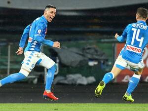 كاييخون (يسار) يحتفل بهدفه رفقة زميله درايس ميرتينز