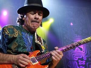 Legendary guitarist, to appear in Israel on July 30, dismisses calls to boycott Israel: 'I'd rather do something productive with my energy.' (earthtones.org)