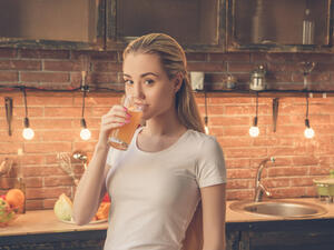 يعدّ عصير الجزر من المشروبات المهمّة في عمليّة تسريع الدورة الشهريّة