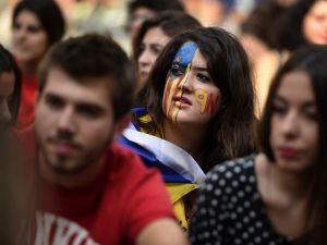 أكد الوزير البريطاني أن الاستفتاء "غير قانوني