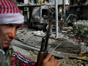 ميستورا: الحرب بديل السلام 