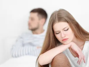 قد تكون مشكلة نقص الرّغبة الجنسيّة عند الرّجال موضوعًا لا يحبّون التحدّث عنه
