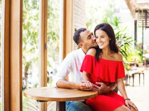 اجعليه يشعر بغيابكِ ويتساءل عن سبب ذلك