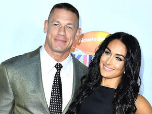 جون سينا ونيكي بيلا