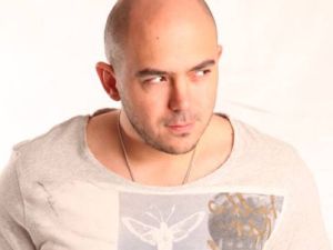 محمود العسيلي يصور 3 أغنيات من ألبومه الجديد  