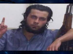 داعش يقتل والدته بتهمة الردة