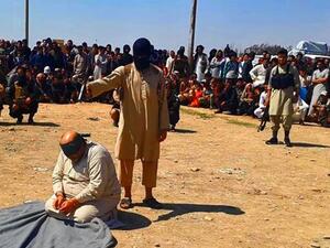 يعدم التنظيم كل من يحاول الخروج منه ويحاول الهرب خارج منطقة سيطرته - أرشيف