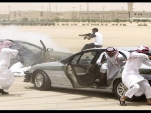 مقتل رجلي أمن سعوديين برصاص مسلحين مجهولين في الدمام

