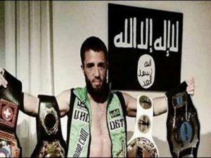 مقتل بطل عالم سابق للكيك بوكسينج بعد انضمامه لداعش بسوريا
