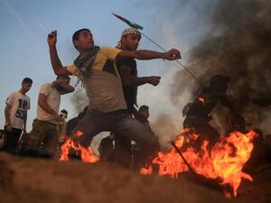 إصابة جنديين إسرائيليين وعدد من الفلسطينيين باشتباكات بمخيم قلنديا شمال القدس