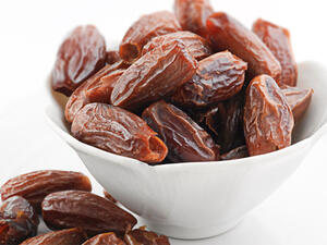8 فوائد لتناول التمر في الشتاء
