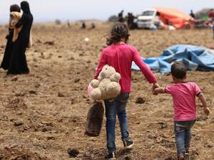 خروج مئات المقاتلين والمدنيين من القنيطرة باتجاه شمال سوريا

