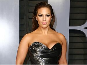 آشلي غراهام (hollywoodlife.com)