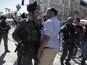 مواجهة بين فلسطيني وجندي اسرائيلي في القدس الشرقية